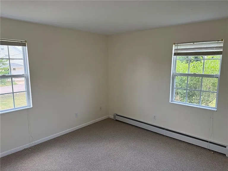 16 Brenden St — Photo 11