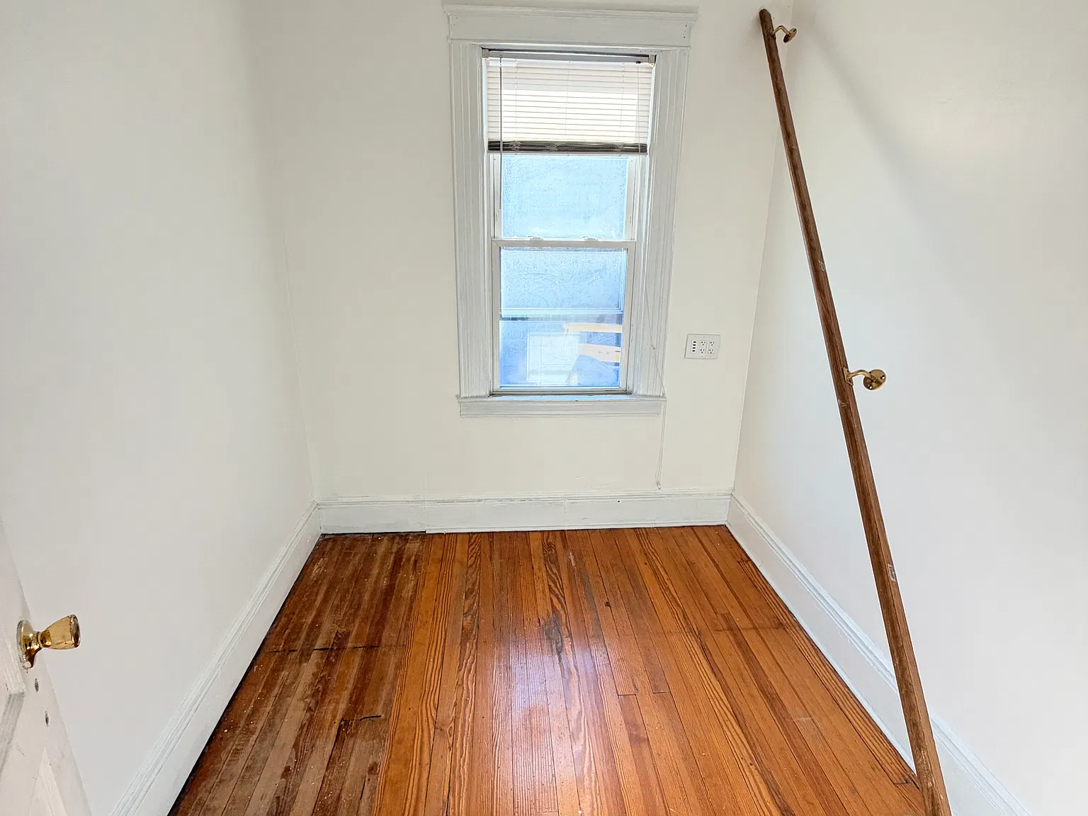 3 bed, 1150 sqft, $3,000 — Photo 2
