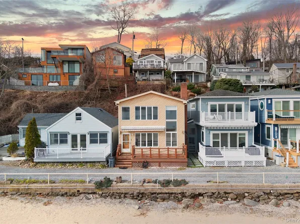 75-02 West Shore Road #2, Port Washington, NY 11050