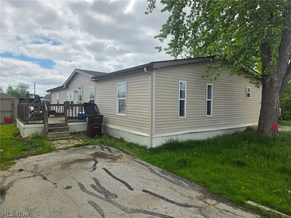 27696 Oregon Rd #216, Perrysburg, OH 43551
