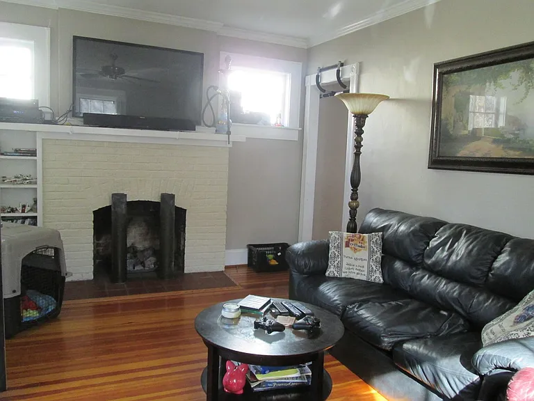 830 Shirley Ave — Photo 12