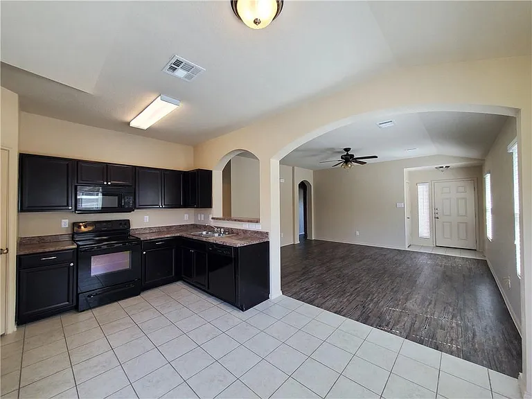 1536 Gateshead Dr — Photo 7