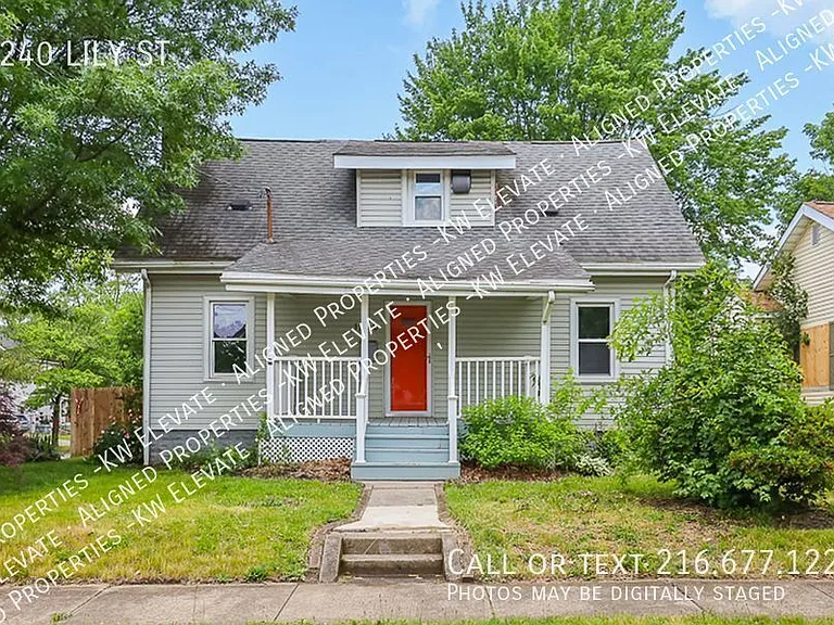 1240 Lily St — Photo 1