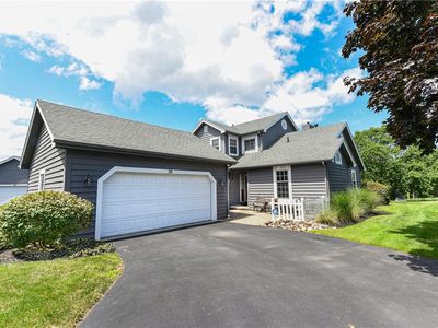 30 Seascape Dr, Rochester, NY, 14612