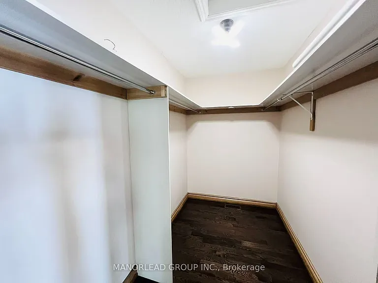 42 Metropolitan Cres — Photo 21