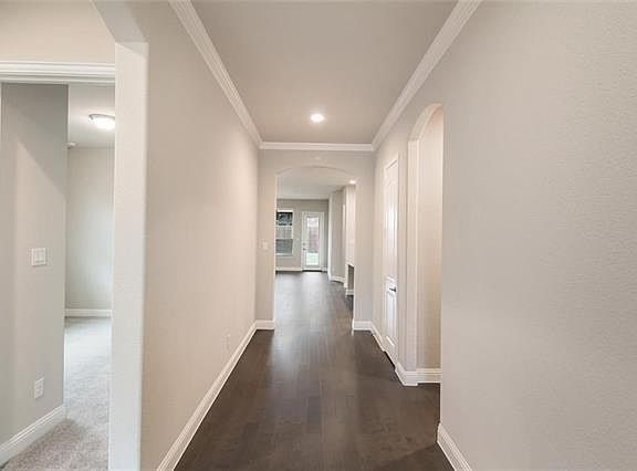 4th image of 5127 Kovanda Ave