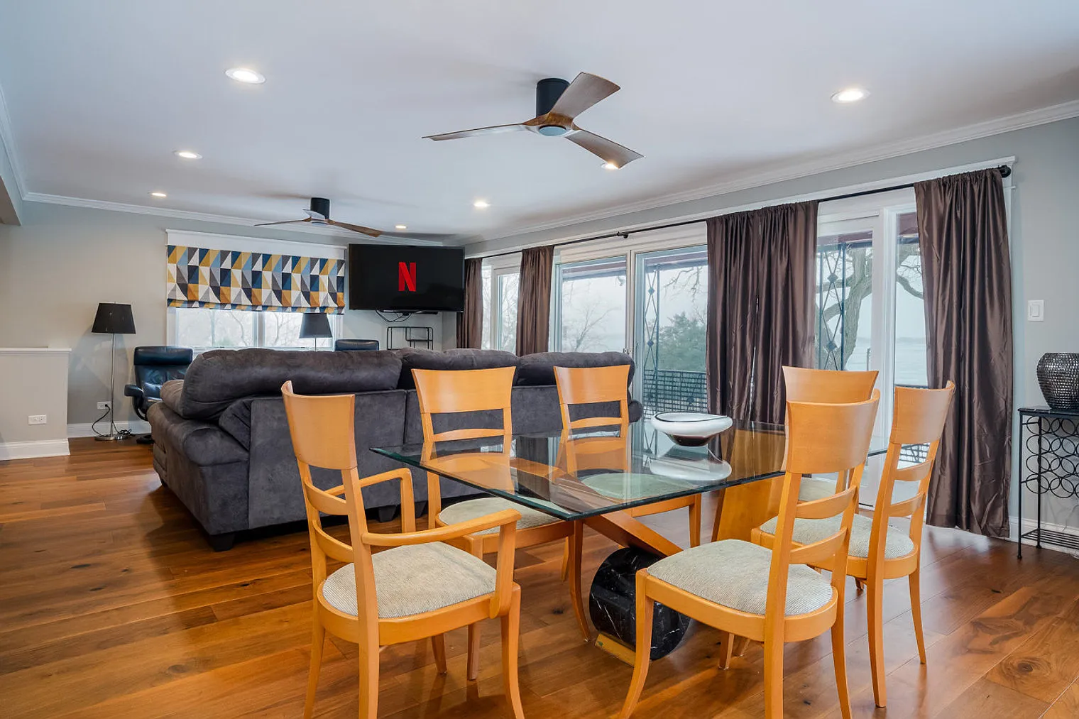 4 bed, 2.0 bath, 1991 sqft, $9,345 — Photo 4