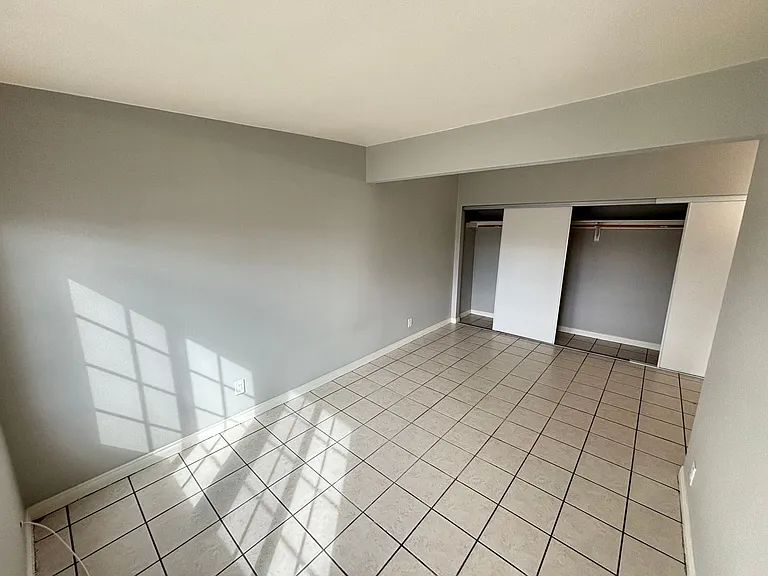 1420 Putnam Ave #6 — Photo 15