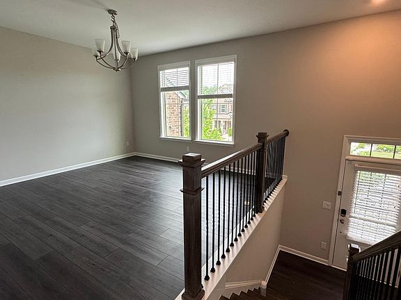 Entry to Formal Dining
