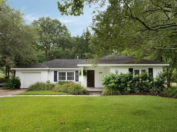 1325 Saint Clair Dr, Charleston, SC 29407