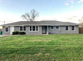 200 E Elizabeth Ave, Palacios, TX 77465