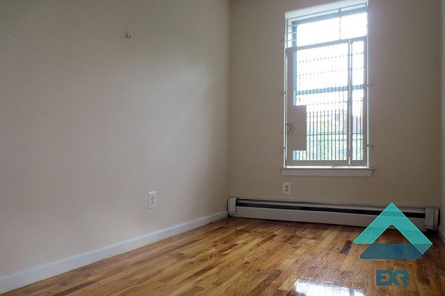 2nd image of 305 Eldert St APT 2A