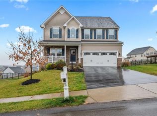 211 Springhill Dr, Oakdale, PA 15071
