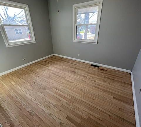 3rd image of 202 Hickory St