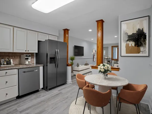 123 4th Place image 1 of 10