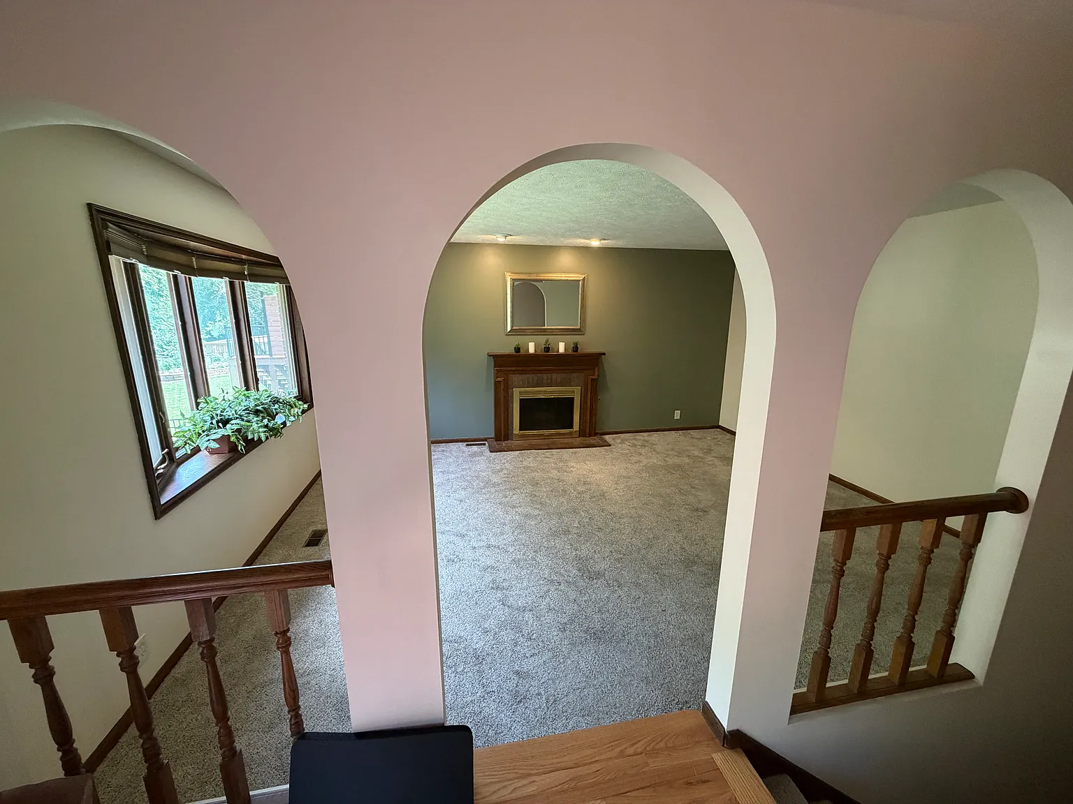 4 bed, 2.5 bath, 2264 sqft, $2,500 — Photo 3