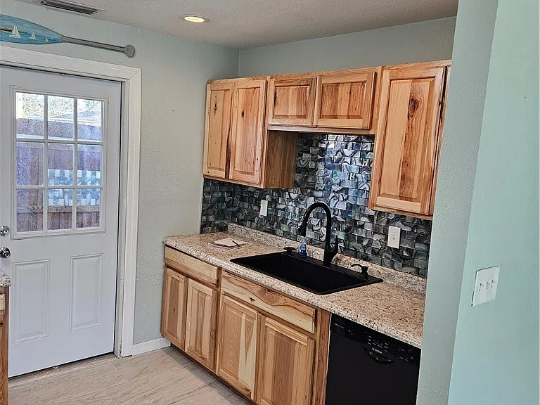14937 Wise Way — Photo 7