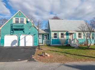 8 Asylum Rd, Warren, RI 02885