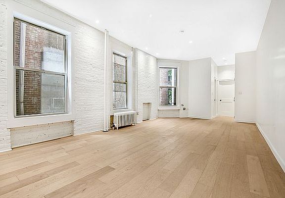 2nd image of 153 W 80th St #2R