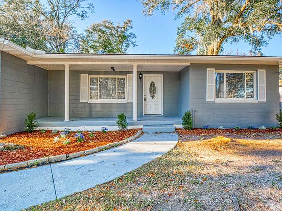 3rd image of 2429 Cedar Shores Cir