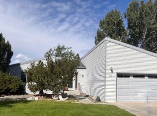 547 Beartooth Dr, Powell, WY 82435