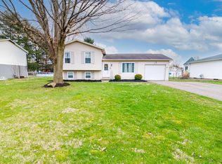 1828 Churchill Downs Rd, Newark, OH 43055