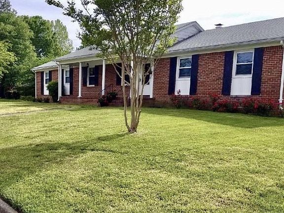 2nd image of 2543 College Blvd
