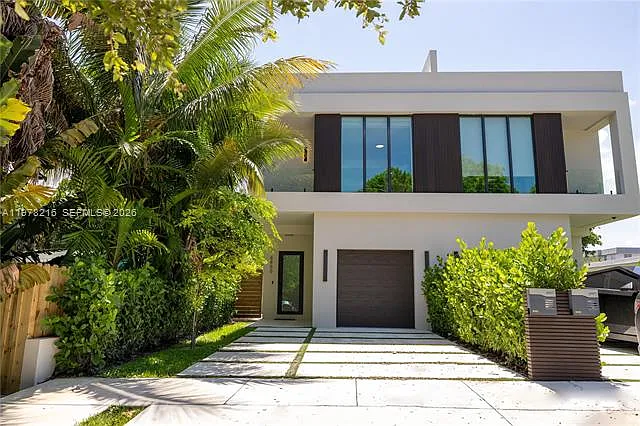 3 bed, $9,700 — Photo 3