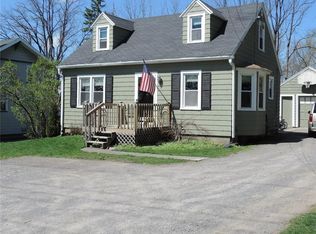 968 Whitney Rd W, Fairport, NY 14450