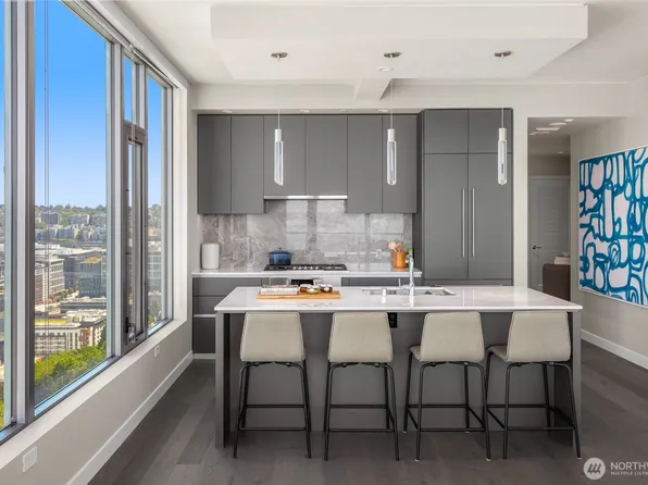 2510 6th Avenue #2704, Seattle, WA 98121