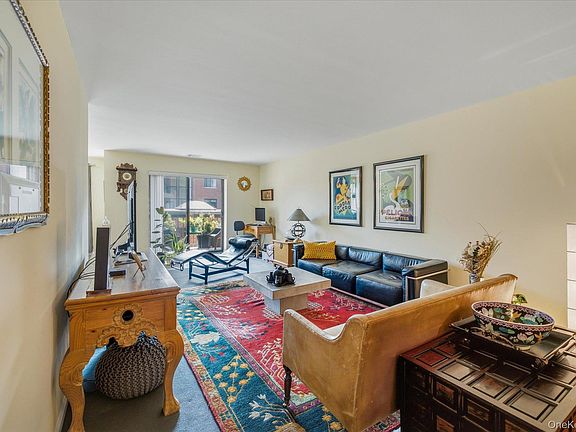 5th image of 99 S Park Avenue #212