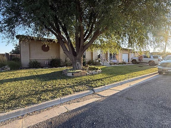 3rd image of 431 Kiva Ct
