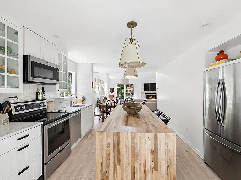 56 Underwood Dr — Photo 19