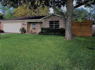 509 Gardenia St, Angleton, TX 77515