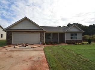 505 Gibbs Rd, Wellford, SC 29385