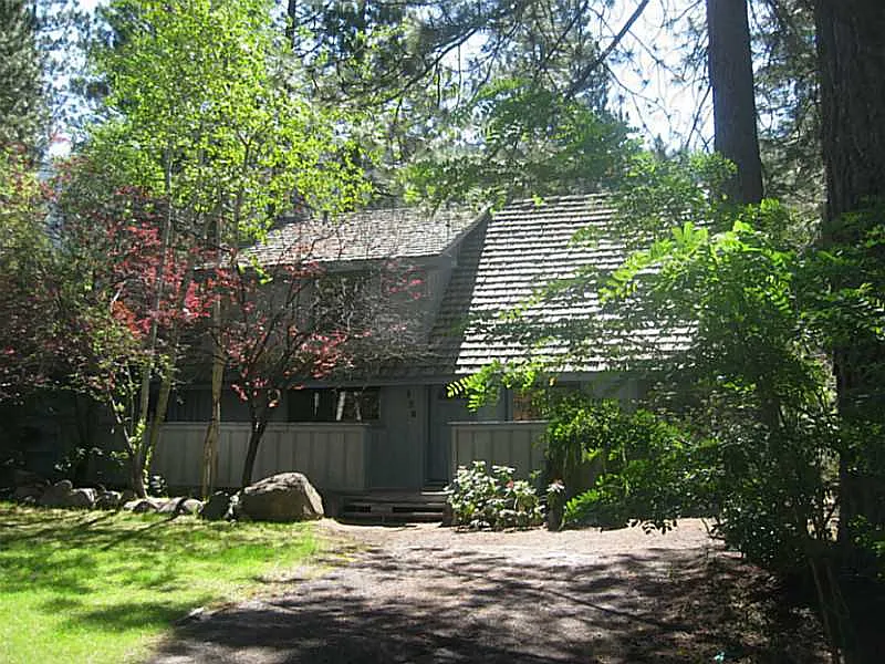 136 Tramway Rd photo 1