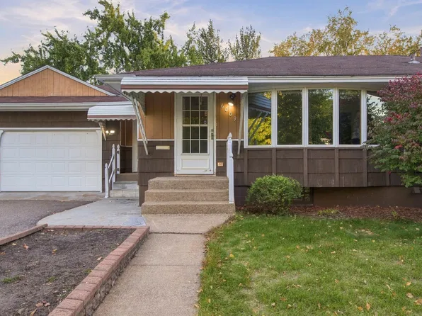 6009 2nd St NE, Fridley, MN 55432
