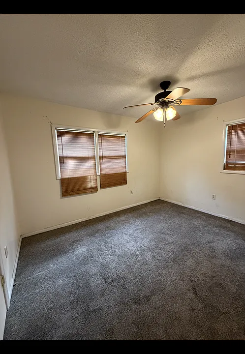 200 Dexter St