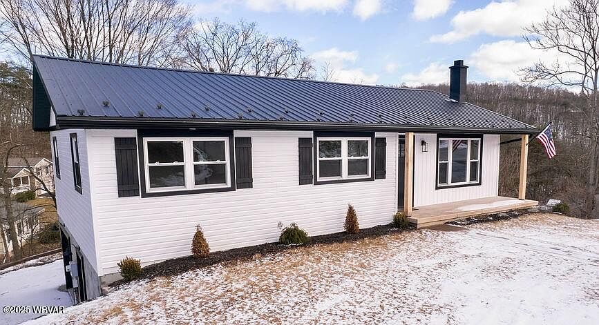 1st image of 6 Forest Dr