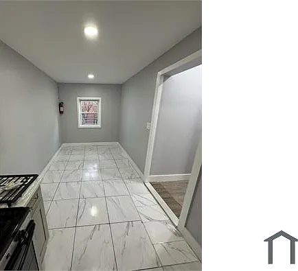 1410 Oakley St — Photo 13