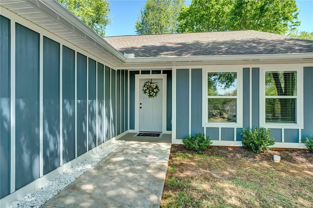 3 bed, 1478 sqft, $3,200 — Photo 3