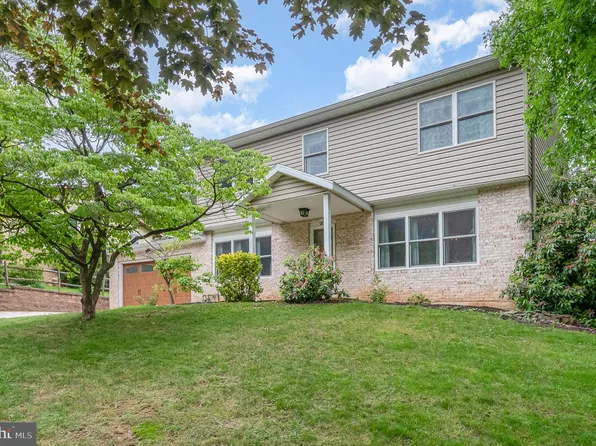 201 Fineview Rd, Camp Hill, PA 17011