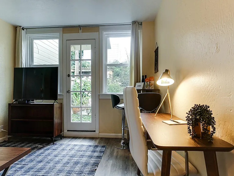 3513 Pierce St — Photo 7