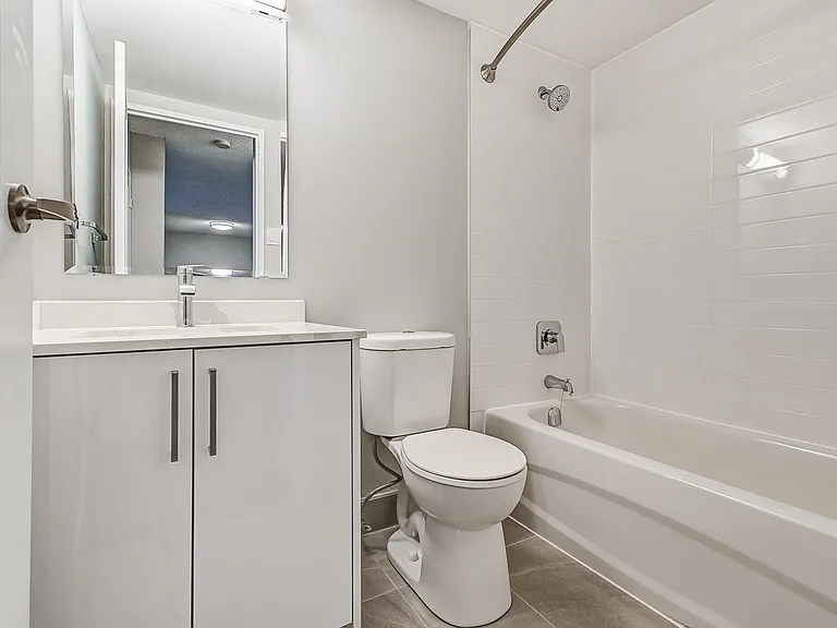 1229 Marlborough Ct — Photo 9