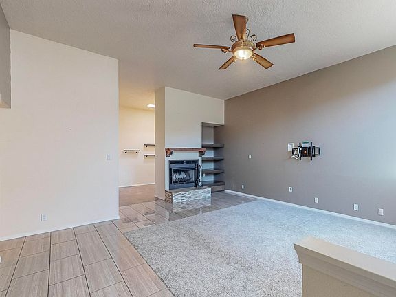 3rd image of 9508 Sierra Vista Ct NE