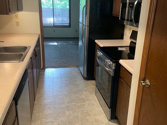 2nd image of 736-788 N Storer Ave #764