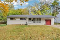 N Woodhill Dr-S2410-001.jpg