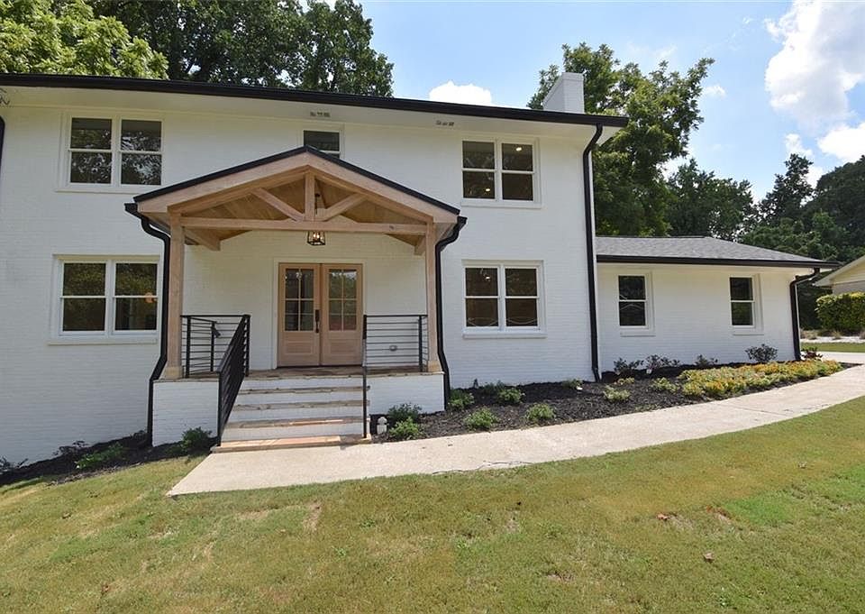 1st image of 2583 Varner Dr NE