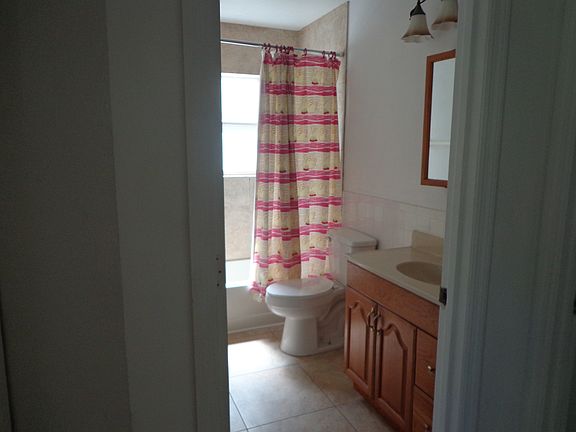 3rd image of 1908 SE Dranson Cir
