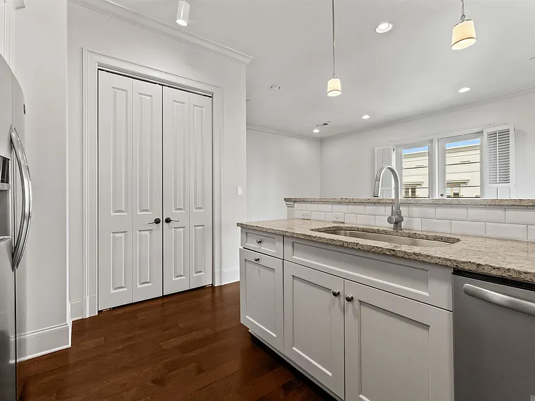 8201 Village Plaza Ct — Photo 12